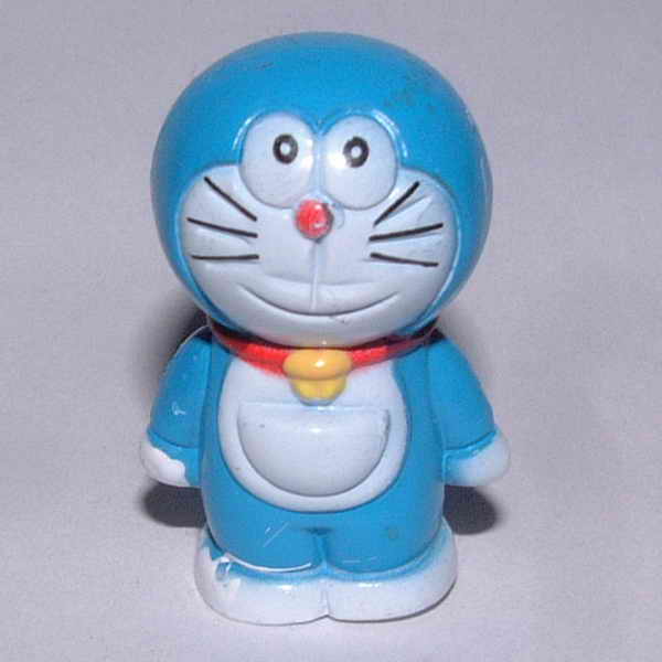Doraemon standing (figure)