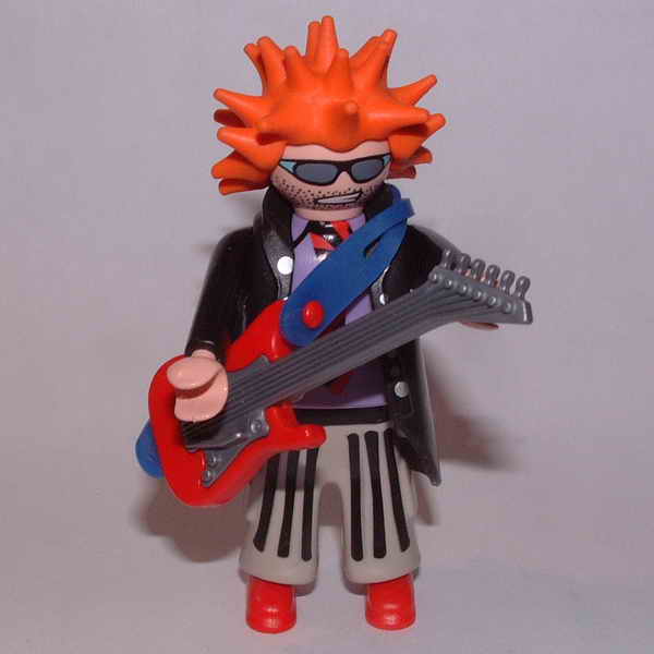 03 · Heavy Metal Guitarist - figure